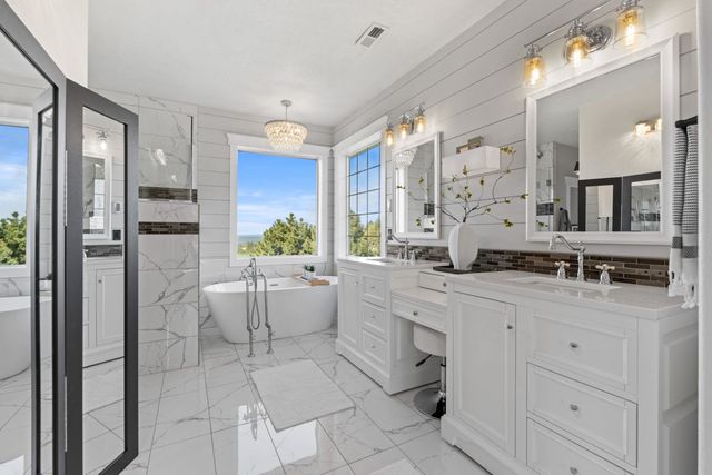 7406 S Deerview Ln, Spokane, WA 99223