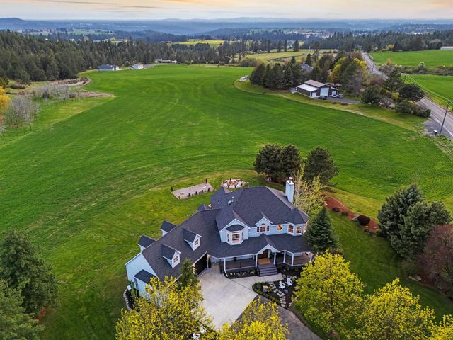 7406 S Deerview Ln, Spokane, WA 99223