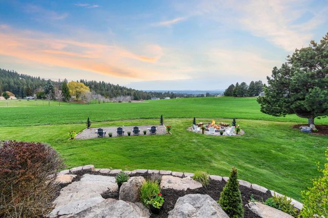 7406 S Deerview Ln, Spokane, WA 99223