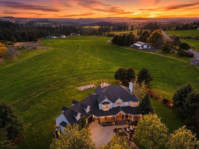 7406 S Deerview Ln, Spokane, WA 99223