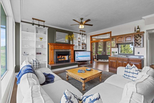 7406 S Deerview Ln, Spokane, WA 99223