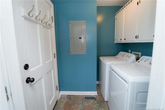 303 Brookfield Circle, Sanford, NC 27330
