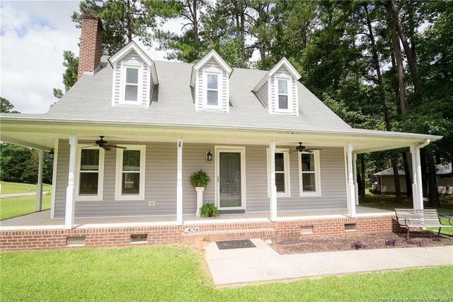 303 Brookfield Circle, Sanford, NC 27330