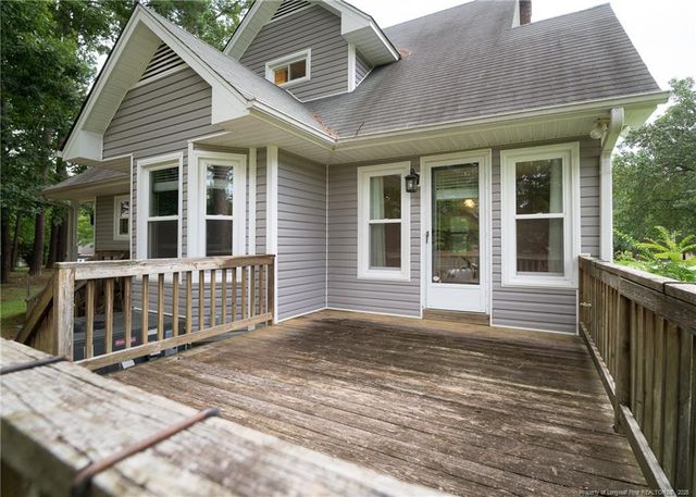303 Brookfield Circle, Sanford, NC 27330