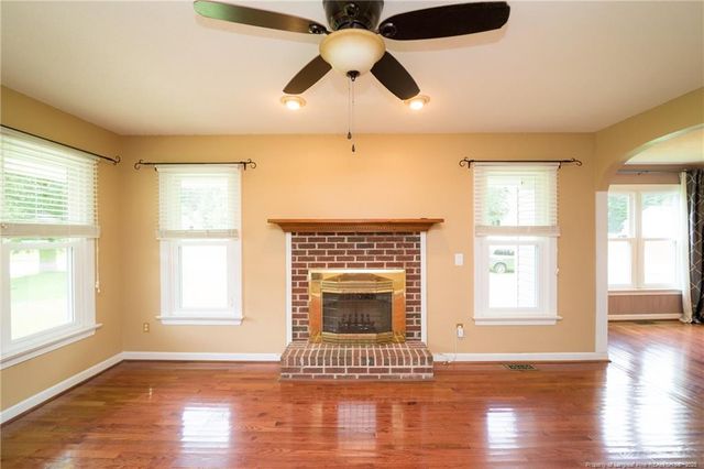 303 Brookfield Circle, Sanford, NC 27330