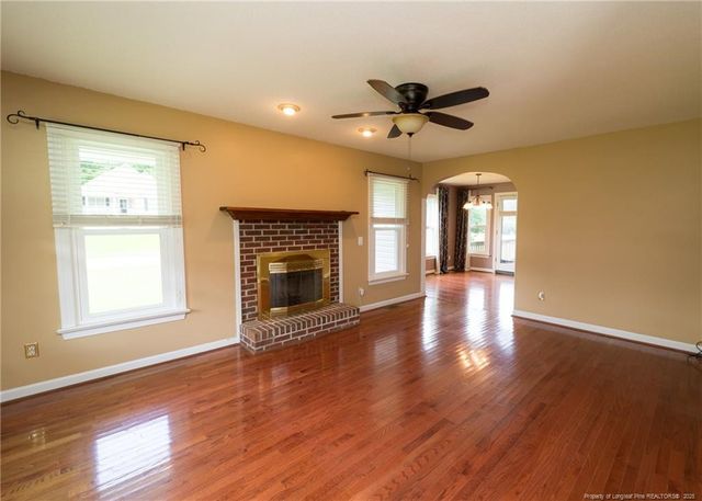 303 Brookfield Circle, Sanford, NC 27330