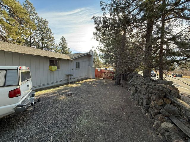 20221 Silver Sage Street, Bend, OR 97702