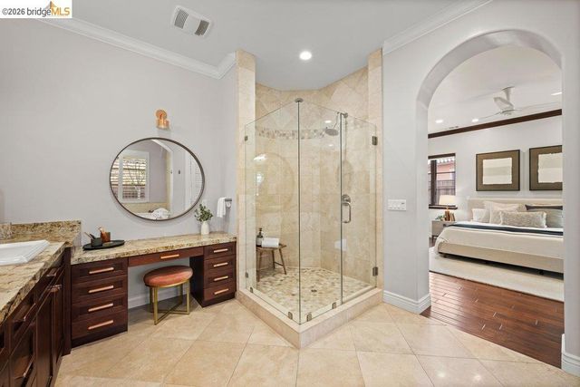 23 Stonebrae Rd, Hayward, CA 94542