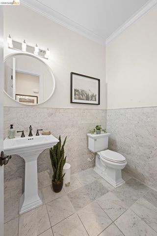 23 Stonebrae Rd, Hayward, CA 94542