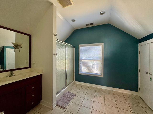 518 Clark Street, Elgin, IL 60123