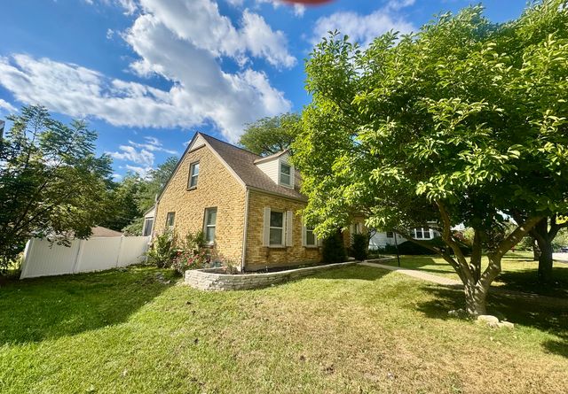 518 Clark Street, Elgin, IL 60123