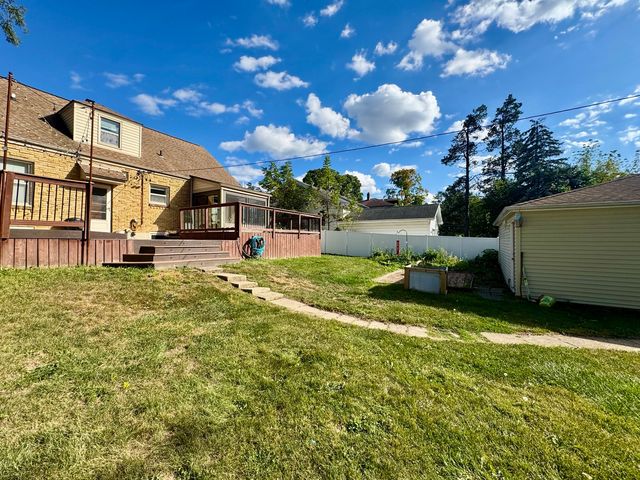 518 Clark Street, Elgin, IL 60123