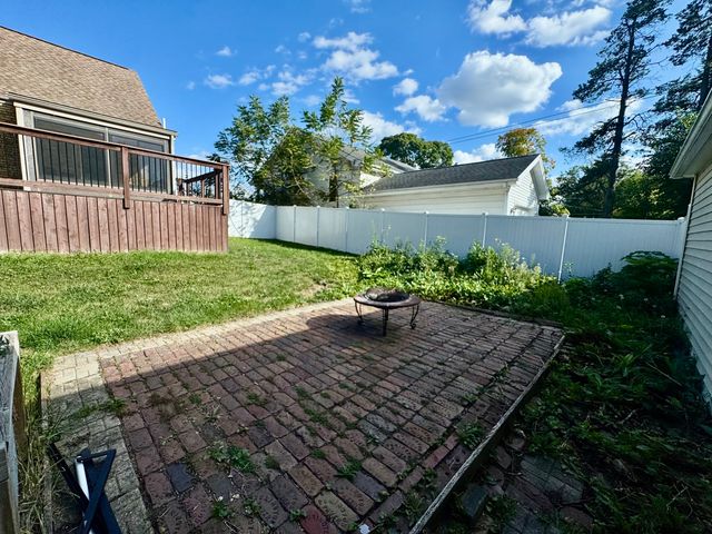 518 Clark Street, Elgin, IL 60123