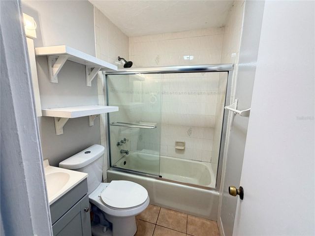 3842 HAWKEYE CIRCLE, Sarasota, FL 34232