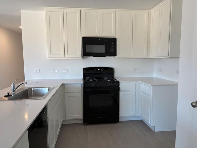 3701 Montage Boulevard, Mustang, OK 73064