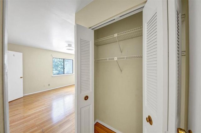 471 Northridge Crossing Drive, Atlanta, GA 30350