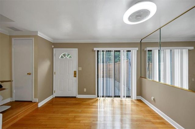 471 Northridge Crossing Drive, Atlanta, GA 30350