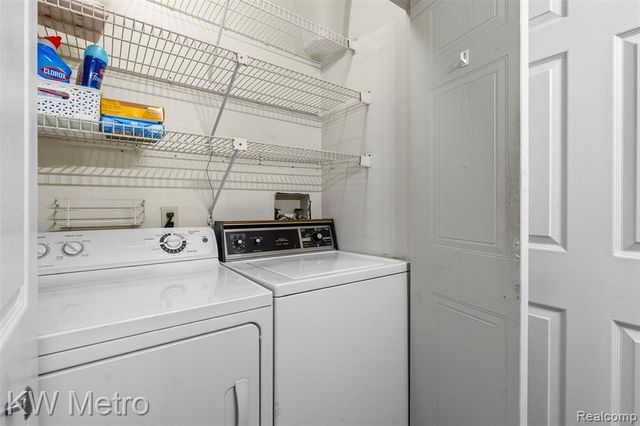 1563 N Bywood Avenue, Clawson, MI 48017