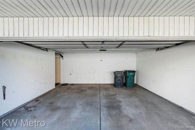 1563 N Bywood Avenue, Clawson, MI 48017