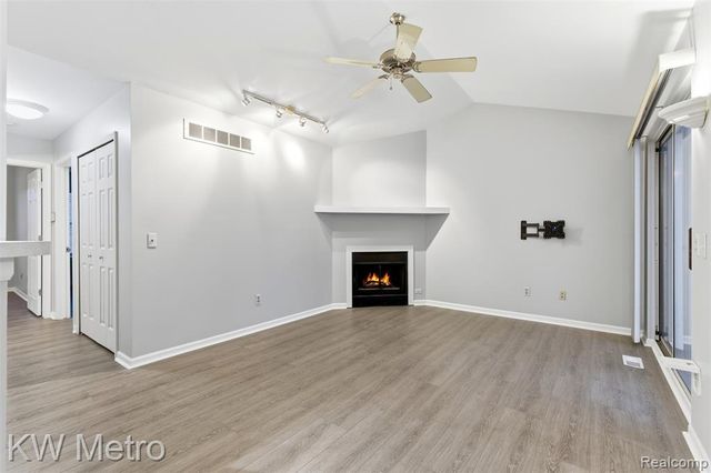 1563 N Bywood Avenue, Clawson, MI 48017