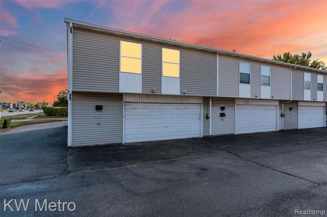 1563 N Bywood Avenue, Clawson, MI 48017