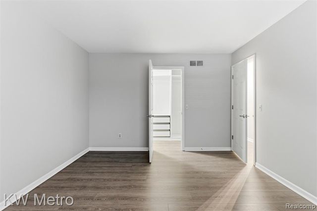 1563 N Bywood Avenue, Clawson, MI 48017