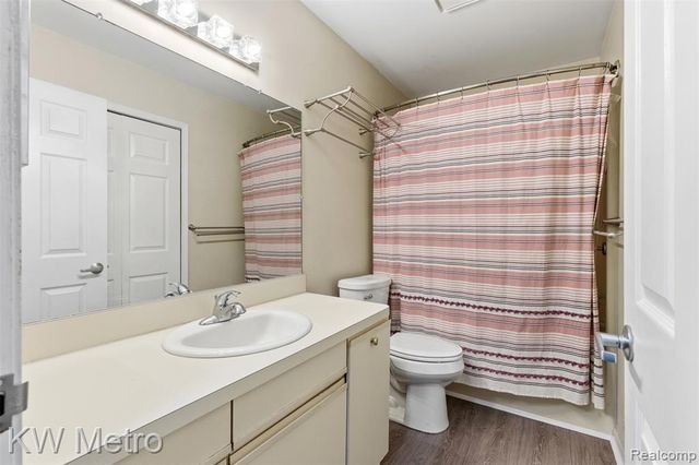 1563 N Bywood Avenue, Clawson, MI 48017