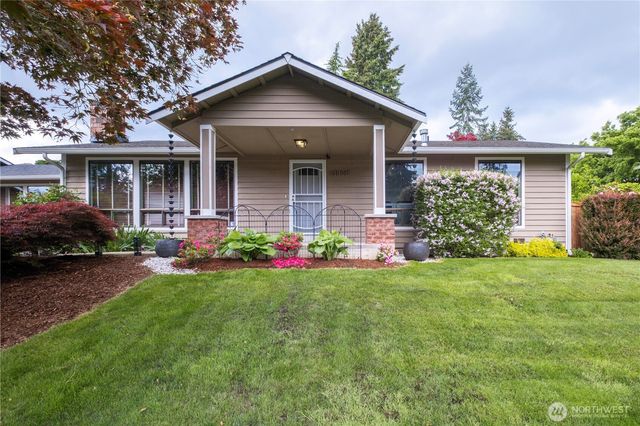 21906 Old Poplar Way, Brier, WA 98036