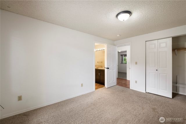 21906 Old Poplar Way, Brier, WA 98036