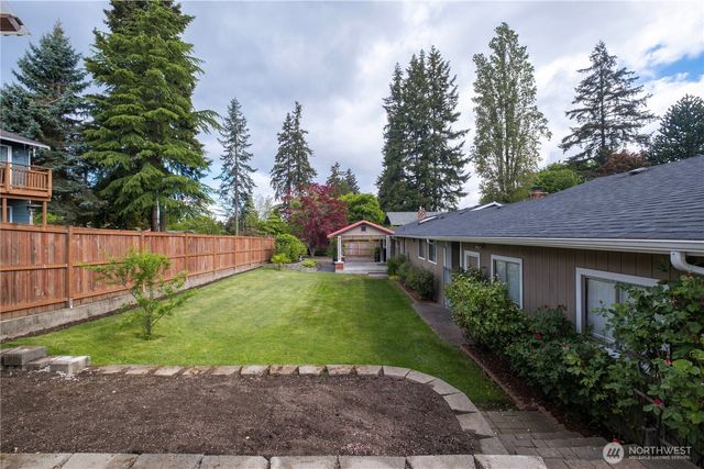 21906 Old Poplar Way, Brier, WA 98036