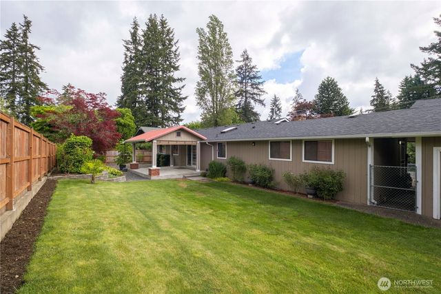 21906 Old Poplar Way, Brier, WA 98036