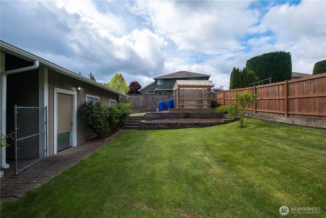 21906 Old Poplar Way, Brier, WA 98036