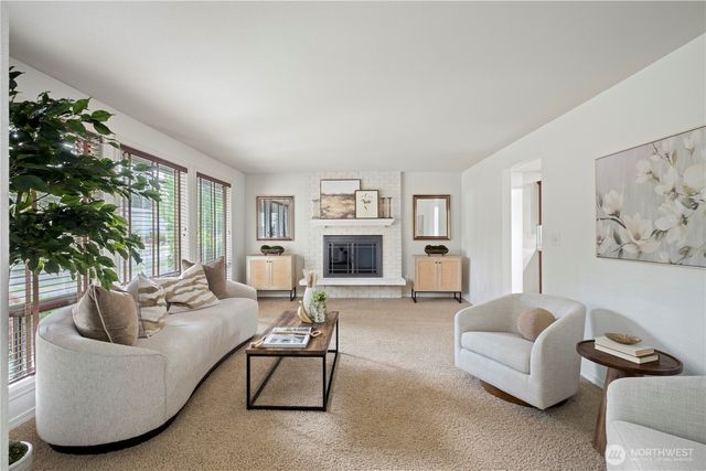 21906 Old Poplar Way, Brier, WA 98036