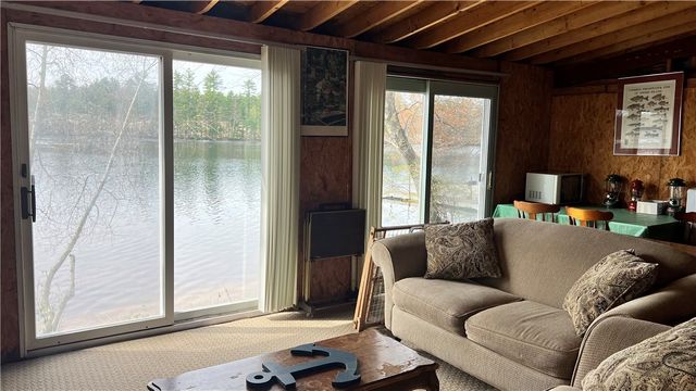 285 Ayoho Road, Coventry, RI 02816