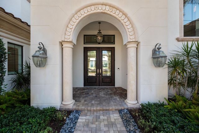 17567 Cadena Drive, Boca Raton, FL 33496