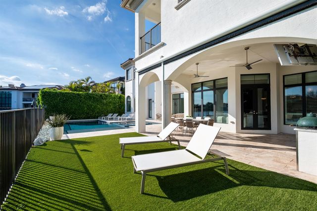 17567 Cadena Drive, Boca Raton, FL 33496