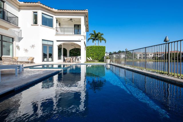 17567 Cadena Drive, Boca Raton, FL 33496