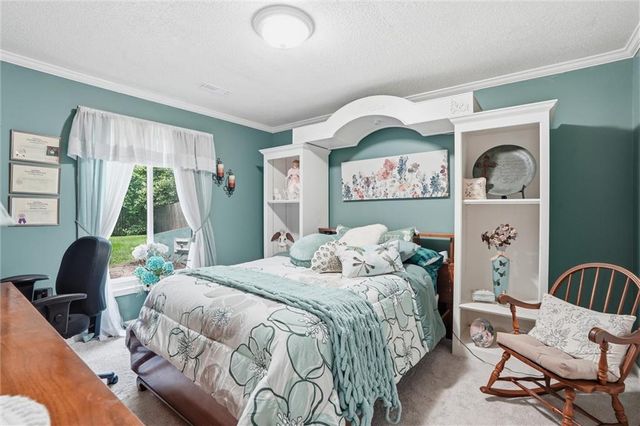 204 N WALKER Drive, Raymore, MO 64083