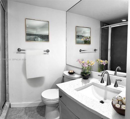 5600 Collins Ave 15B, Miami Beach, FL 33140