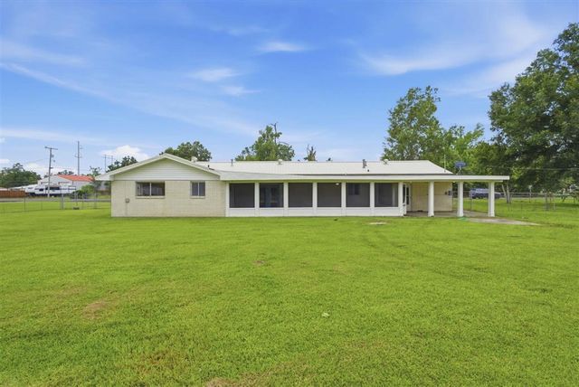 325 Noma, Westlake, LA 70669