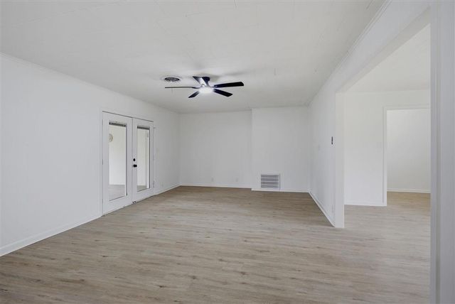 325 Noma, Westlake, LA 70669