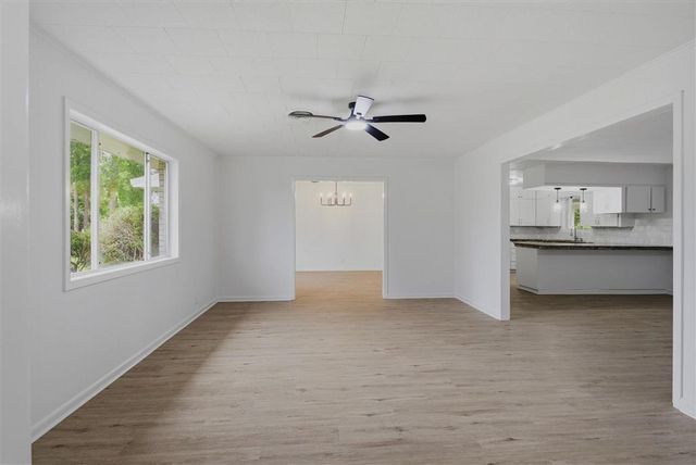 325 Noma, Westlake, LA 70669