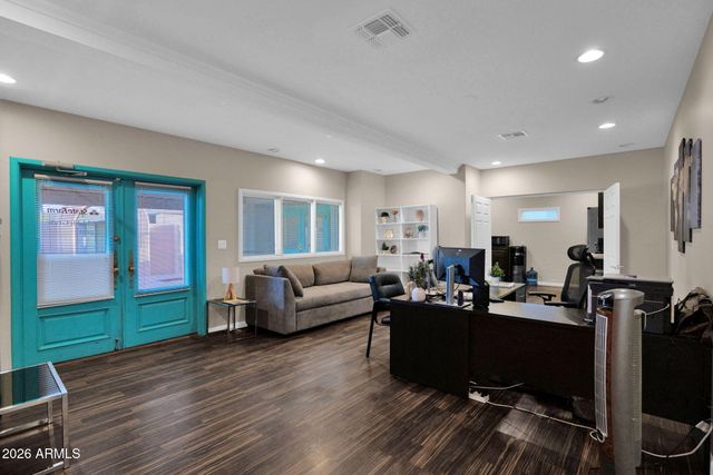 1111 W MCDOWELL Road, Phoenix, AZ 85007