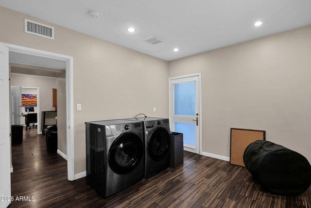 1111 W MCDOWELL Road, Phoenix, AZ 85007