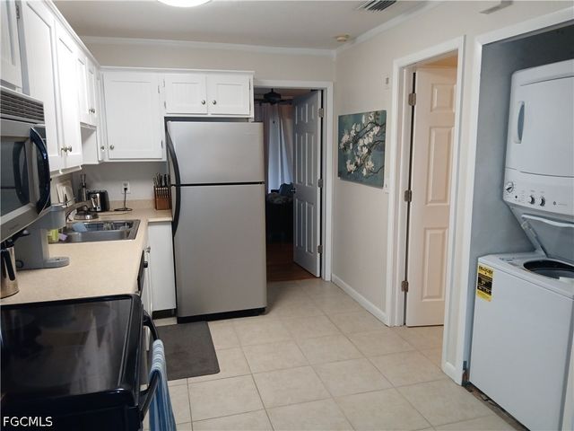 4513 SW 8th CT 103, Cape Coral, FL 33914