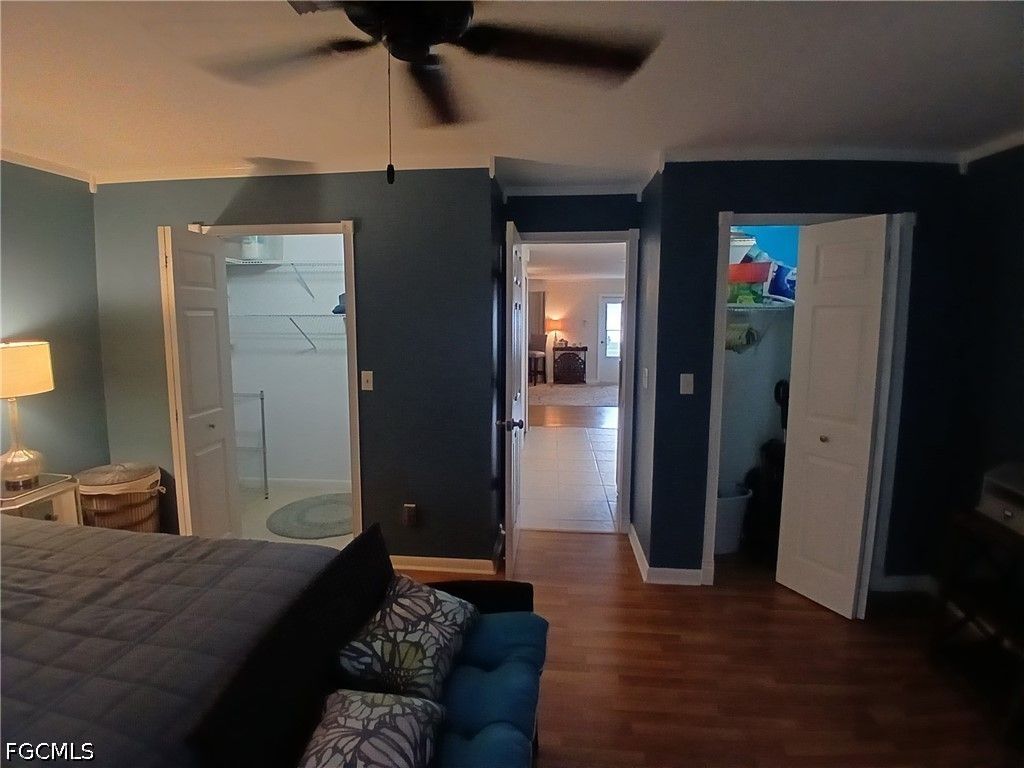 Image 11 of property listing at 4513 SW 8th CT 103, Cape Coral, FL 33914