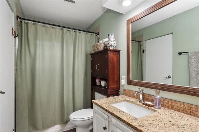 10022 Antioch Road, Overland Park, KS 66212