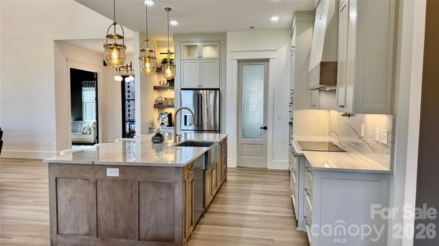 1360 Sain Road, Hickory, NC 28602