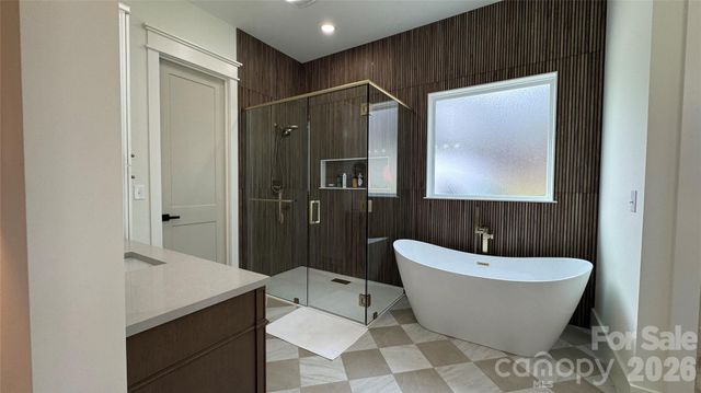 1360 Sain Road, Hickory, NC 28602