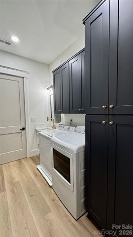 1360 Sain Road, Hickory, NC 28602